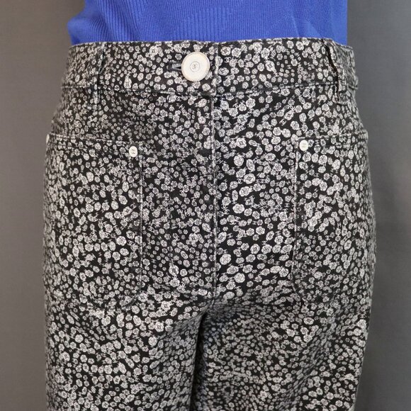 CHANEL 2021 CC Camellia Print Stretch Jeans Size 40 Straight Leg - Picture 10 of 16